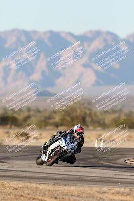 media/Dec-07-2025-CVMA (Sun) [[3e7d2de5dc]]/Race 17-Amateur Formula Middleweight/